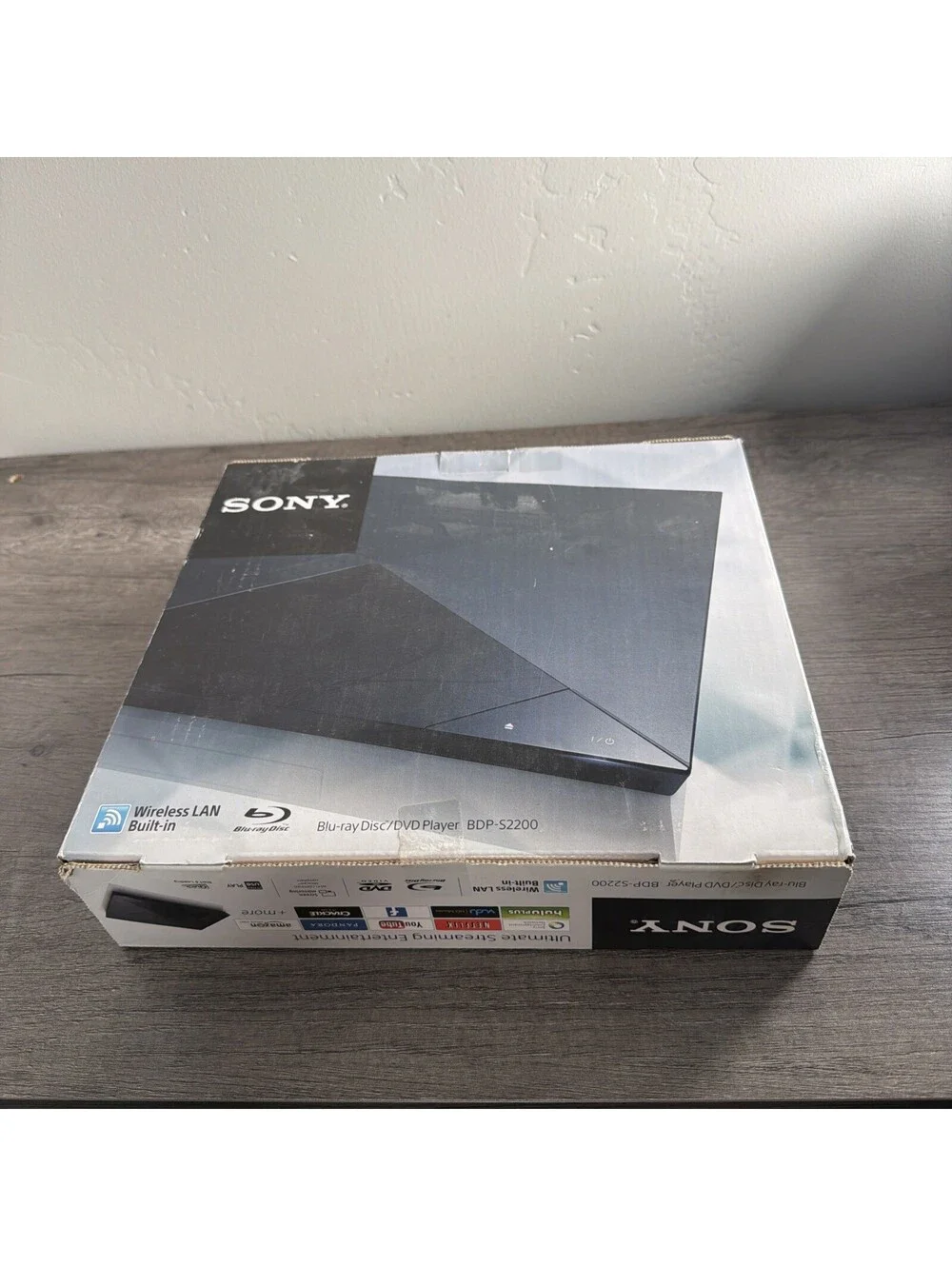 SONY BDP-S2200 Blu-Ray Disc/DVD Player,Wireless LAN Built-in Sealed New